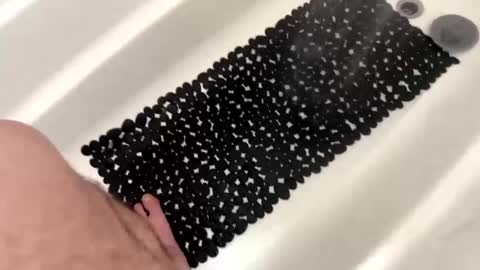 Snapshot of eat_my_sack chatting on 09/23/25, 10:40 eat_my_sack online show from 09/23/25, 10:40