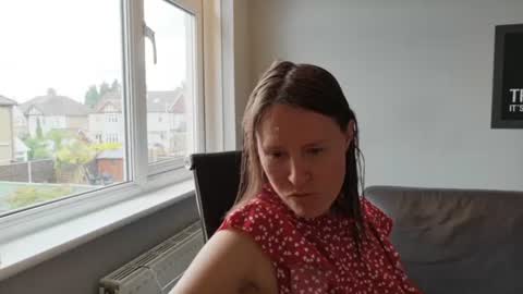Nadia Ferreira  online show from 06/12/26, 11:20