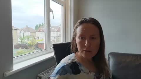 Nadia Ferreira  online show from 06/30/26, 09:43