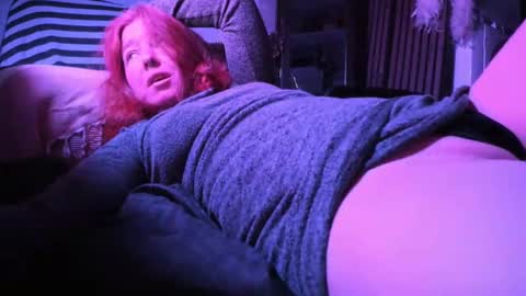 Snapshot of eatthebooty420 chatting on 02/12/25, 06:19 hi.. im baybee more spicyness ---  online show from 02/12/25, 06:19