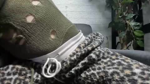 hi.. im baybee more spicyness ---  online show from 12/01/25, 06:24