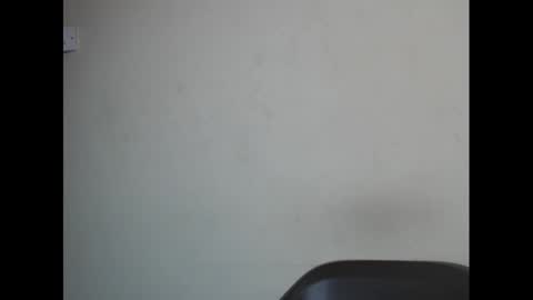 Snapshot of eatuupx chatting on 12/22/24, 03:00 eatuupx online show from 12/22/24, 03:00