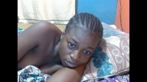 eatuupx online show from 10/01/25, 02:39