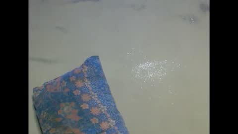 eatuupx online show from 12/20/25, 06:15