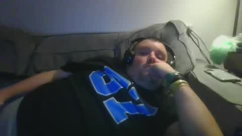Snapshot of eazyb1991 chatting on 01/19/25, 07:57 Eazyb91 online show from 01/19/25, 07:57