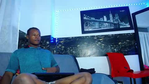 Chris Palaz  online show from 11/03/25, 06:31