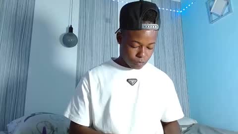 Chris Palaz  online show from 11/28/25, 10:45