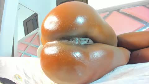 Snapshot of ebonnygoddess2 chatting on 02/15/25, 06:55 2 online show from 02/15/25, 06:55