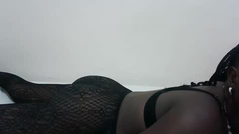 ebony_babbe online show from 11/29/25, 06:44