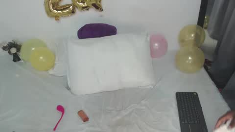 Snapshot of ebony_baby1 chatting on 03/03/25, 11:46 Baby online show from 03/03/25, 11:46