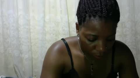 Snapshot of ebony_candy1998 chatting on 04/06/26, 06:53 ebony_candy1998 online show from 04/06/26, 06:53