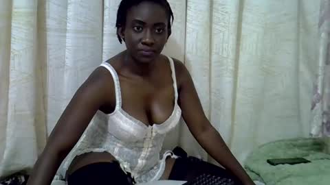 Snapshot of ebony_dessy chatting on 06/10/26, 08:19 Desire online show from 06/10/26, 08:19