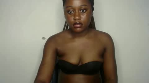 Ella online show from 09/09/25, 07:41