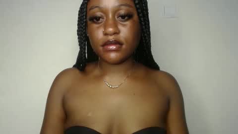 Ella online show from 09/12/25, 07:36