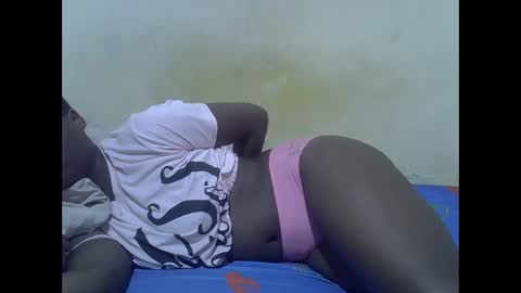 ebony_flower4 online show from 10/28/25, 04:05