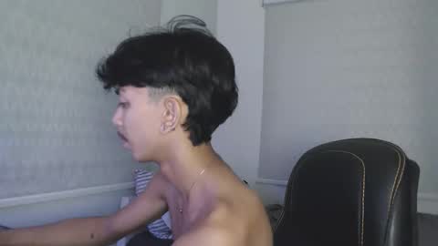 ebony_fuckboy online show from 09/15/25, 08:47