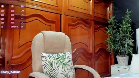 ebony_katterin online show from 11/20/25, 11:10