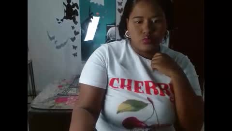Snapshot of ebony_luna1 chatting on 10/21/25, 12:39 ebony_luna1 online show from 10/21/25, 12:39