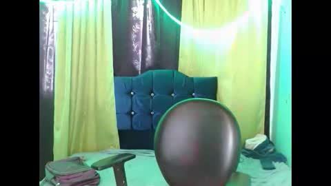 ebony_luna1 online show from 03/19/26, 01:15