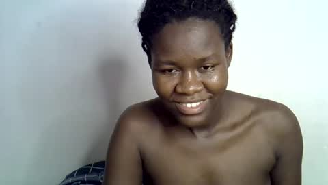 ebony_lynne online show from 07/03/26, 09:32