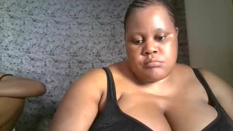 Snapshot of ebony_magixs chatting on 09/18/25, 01:40 ebony_magixs online show from 09/18/25, 01:40