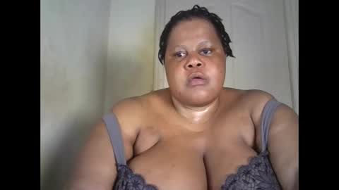 Snapshot of ebony_magixs chatting on 10/16/25, 03:07 ebony_magixs online show from 10/16/25, 03:07