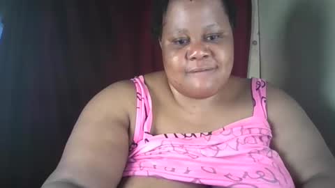 Snapshot of ebony_magixs chatting on 10/19/25, 04:02 ebony_magixs online show from 10/19/25, 04:02