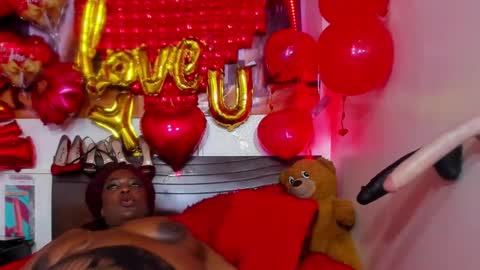 Snapshot of ebony_mine47 chatting on 02/13/25, 03:39 Ebony Mine online show from 02/13/25, 03:39