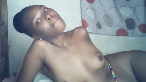 Snapshot of ebony_phoenix12 chatting on 10/21/25, 02:01 ebony_phoenix12 online show from 10/21/25, 02:01