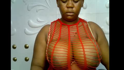 Snapshot of ebony_plumx12 chatting on 11/22/25, 08:02 Prisy online show from 11/22/25, 08:02