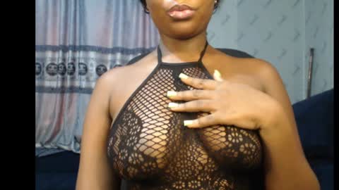 Snapshot of ebony_sexy_queen chatting on 01/12/25, 10:23 Racheal online show from 01/12/25, 10:23