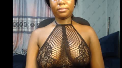 Snapshot of ebony_sexy_queen chatting on 01/12/25, 01:27 Racheal online show from 01/12/25, 01:27