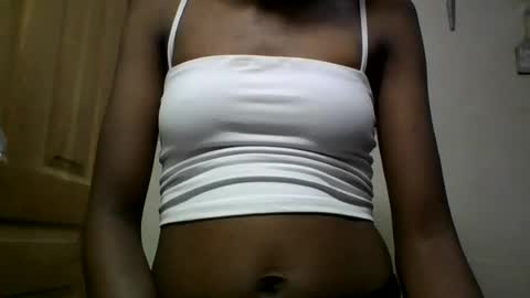 Snapshot of ebony_zuri24 chatting on 07/28/26, 07:39 ebony_zuri24 online show from 07/28/26, 07:39