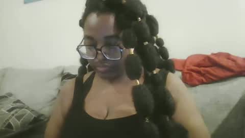 Snapshot of ebonybigtitqueen1 chatting on 10/27/25, 11:36 ebonybigtitqueen1 online show from 10/27/25, 11:36
