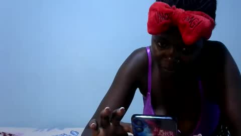 Snapshot of ebonybloom01 chatting on 01/16/26, 09:35 ebonybloom01 online show from 01/16/26, 09:35