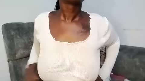 Ebony Melanie online show from 02/03/25, 01:09