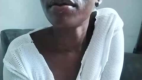 Ebony Melanie online show from 02/05/25, 05:52