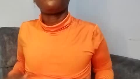Ebony Melanie online show from 02/19/25, 01:51