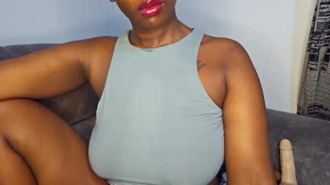 Ebony Melanie online show from 12/01/25, 11:32