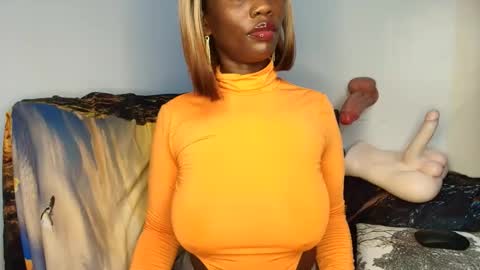 Ebony Melanie online show from 02/25/26, 12:09
