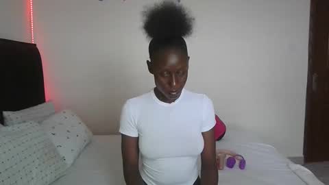 Snapshot of ebonychocholate254 chatting on 04/13/26, 10:32 ebonychocholate254 online show from 04/13/26, 10:32