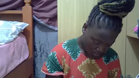 ebonydora online show from 11/24/25, 04:12