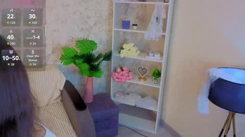 Snapshot of ebonyleibenstein chatting on 11/18/25, 03:56 Milly online show from 11/18/25, 03:56