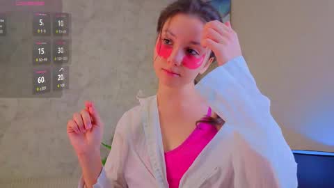 Snapshot of ebonyleibenstein chatting on 11/30/25, 03:21 Milly online show from 11/30/25, 03:21