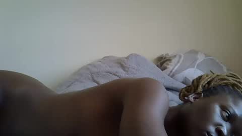 Snapshot of ebonyliliana chatting on 12/13/24, 07:58 ebonyliliana online show from 12/13/24, 07:58