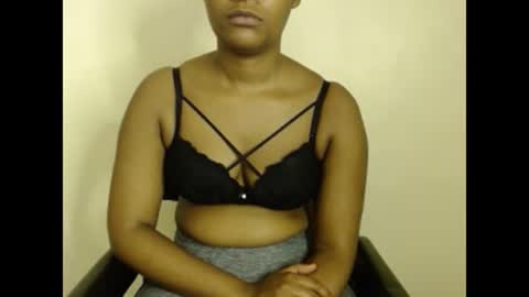 Snapshot of ebonylolo chatting on 12/29/24, 01:56 ebonylolo online show from 12/29/24, 01:56