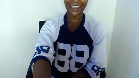 Snapshot of ebonylolo chatting on 02/18/25, 06:15 ebonylolo online show from 02/18/25, 06:15