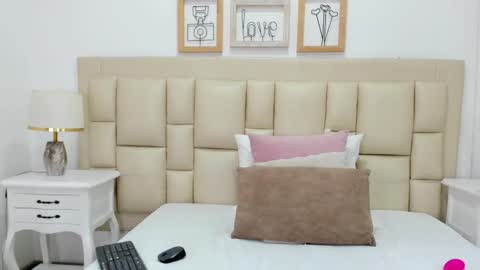 Ludovica online show from 10/12/25, 03:38