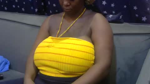 ebonymayahh online show from 04/17/26, 07:44