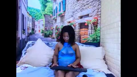 Snapshot of ebonymeera69 chatting on 06/02/26, 07:05 ebonymeera69 online show from 06/02/26, 07:05